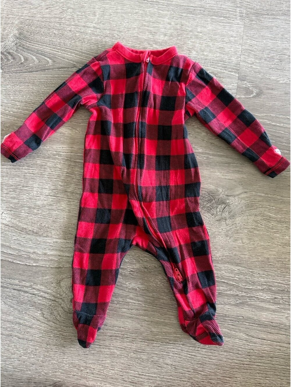 Old Navy Christmas, plaid, zipper sleeper, 3-6 months